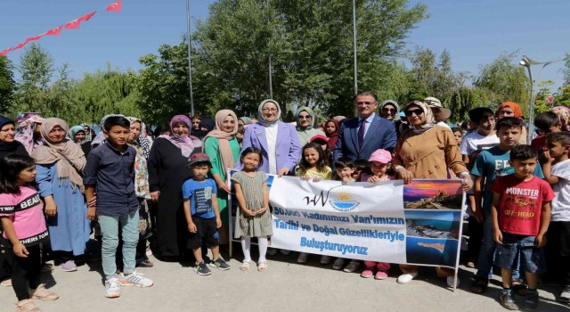 Van Büyükşehir Belediyesi 5 bin kadını tarih ve doğayla buluşturdu
