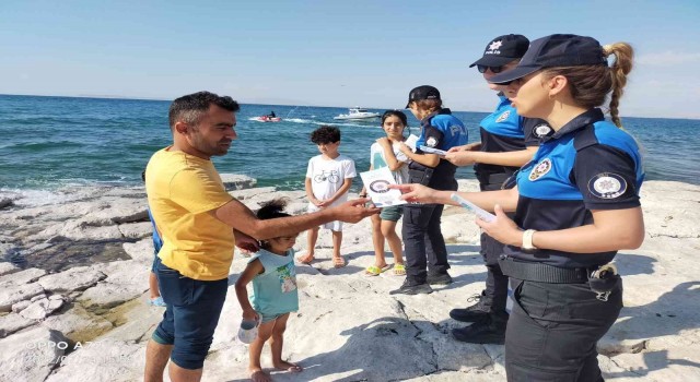 Van polisi boğulmalara karşı bilgilendirme çalışmalarını sürdürüyor