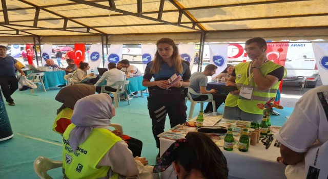 Van polisinden bilgilendirme çalışması