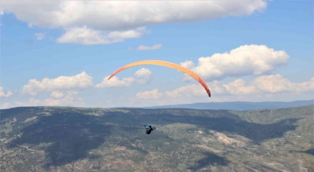 Yamaç paraşütleri 7 yıl sonra yeniden havalandı