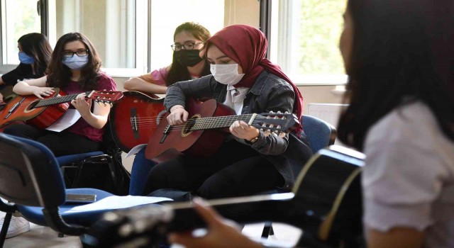 Yaz dönemi eğitimlerine 815 genç kayıt oldu