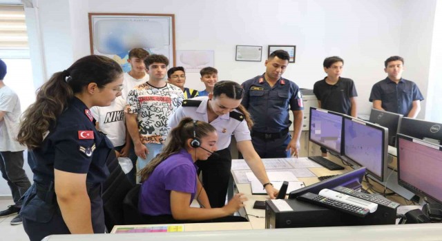 Yaz tatilindeki öğrencilere “Jandarma” eğitimi