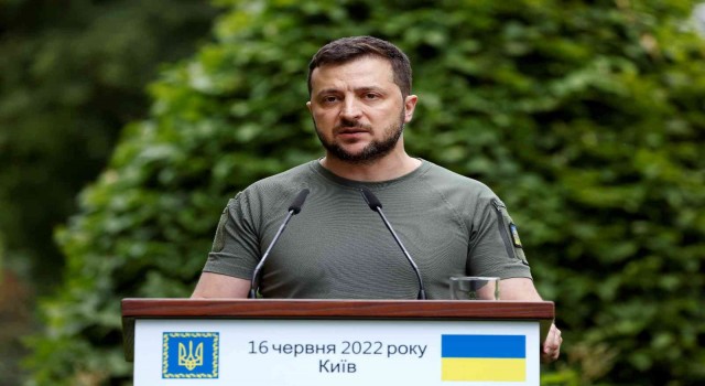 Zelenskiy, Ukrayna Güvenlik Servisi Başkanı ve Ukrayna Başsavcısını görevden aldı