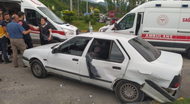 Zonguldakta trafik kazası: 8 yaralı