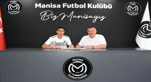 17 yaşındaki Fırat Sarı Manisa FKda