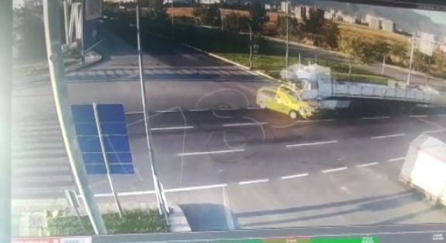 2 kişinin öldüğü kazanın güvenlik kamerası görüntüleri ortaya çıktı