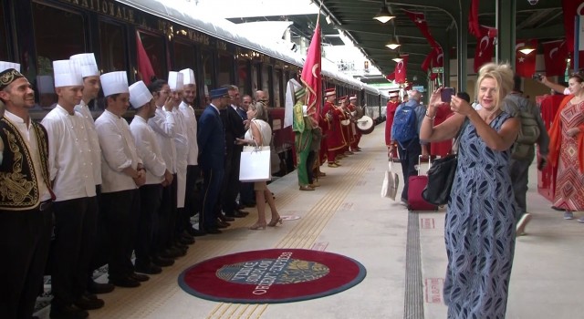 2 yıl aradan sonra “Orient Express” Paristen İstanbula geldi
