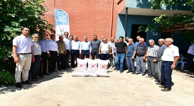 239 çiftçiye 21 ton arpa