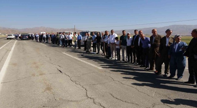 24 yıl sonra Yüksekovaya gelen aşiret liderine coşkulu karşılama