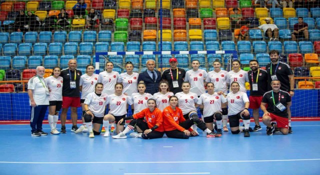 A Milli Kadın Hentbol Takımı şampiyon oldu