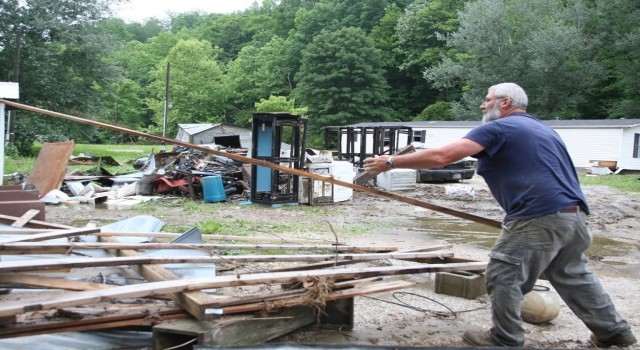 ABDnin Kentucky eyaletinde meydana gelen selde can kaybı artmaya devam ediyor, 35 kişinin hayatını kaybettiği bildirildi