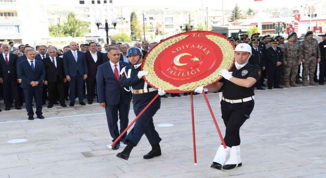 Adıyamanda 30 Ağustos Zafer Bayramı kutlandı