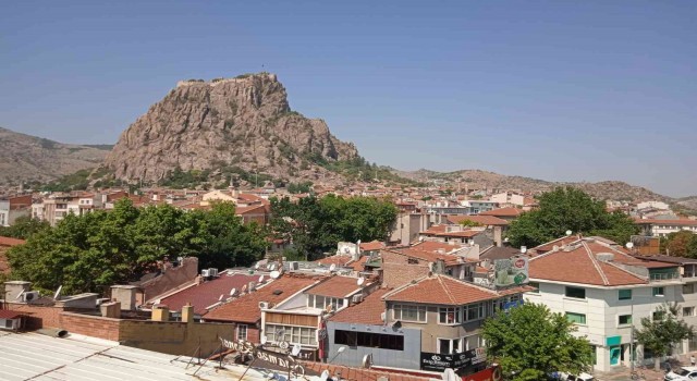 Afyonkarahisar aşırı sıcakların baş gösterdiği bir haftaya başladı