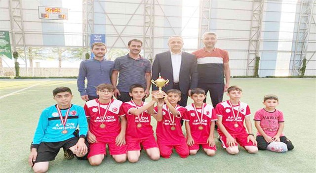 Afyonkarahisarda camiler arası futbol turnuvası nefes kesti