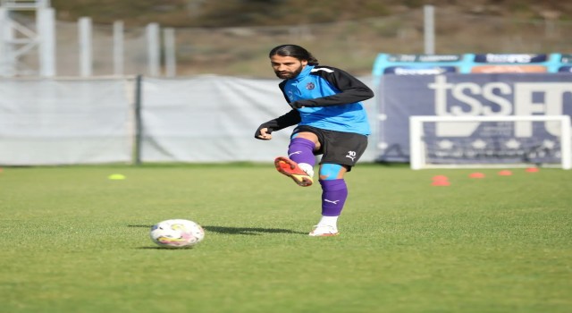 Afyonspor çalışmalarını çift antrenmanla sürdürüyor