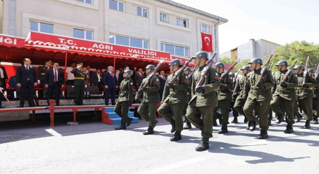 Ağrıda 30 Ağustos Zafer Bayramı coşkuyla kutlandı