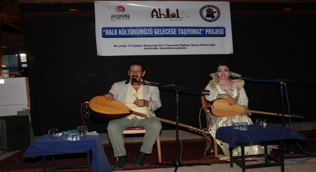 Ahlatta aşıklar gecesi düzenlendi