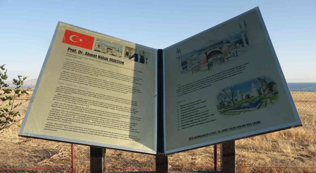 Ahmet Haluk Dursun Ercişte kaza yaptığı yerde anıldı