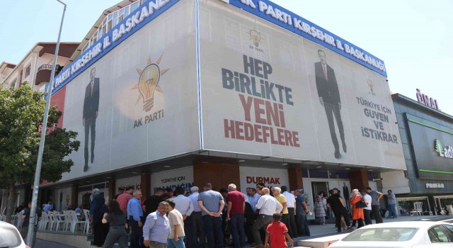 AK Partiden kurucularına Ahde Vefa aşuresi