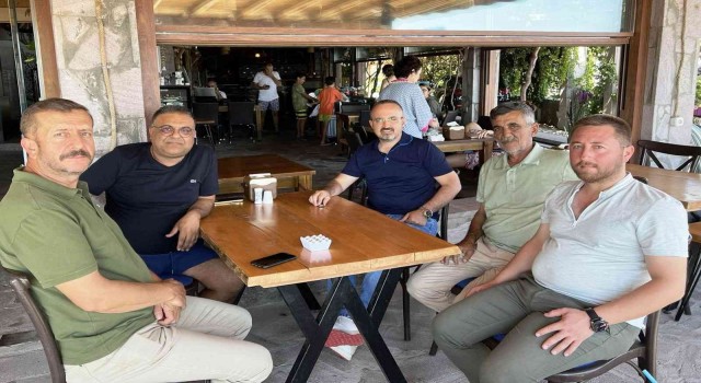 AK Partili Turan, muhtarlar ve turizm işletmecileriyle bir araya geldi