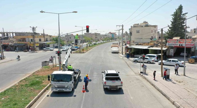 Akçakale ve Harranda trafik lambaları yenilendi