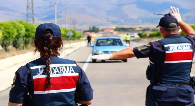 Aksarayda aranan 207 şahıs jandarma tarafından yakalandı