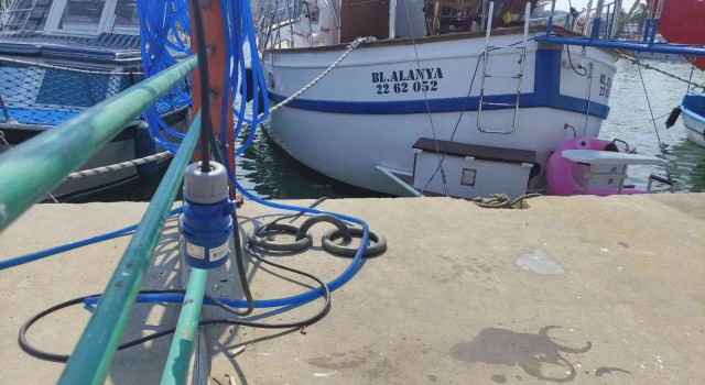 Alanyada elektrik çarpınca denize düşen adam hayatını kaybetti