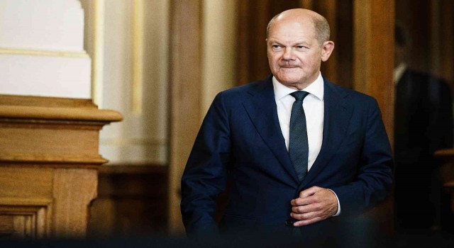 Almanyada Scholza anket şoku: Yüzde 62si memnun değil