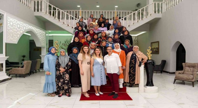 Altındağlı kadınlar Çamlıderede