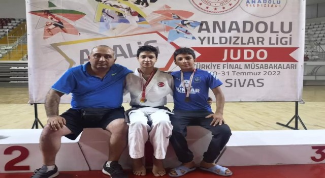 ANALİG Türkiye Finalinde Yunusemre fırtınası