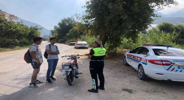 Antalyada motosiklet denetimi: 320 sürücüye 260 bin TL ceza
