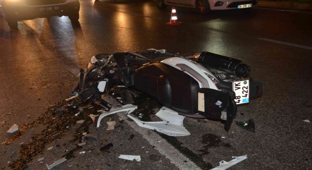 Antalyada motosiklet kazası: 2 ağır yaralı