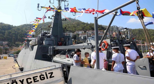 Askeri gemiler, Fethiyede halkın ziyaretine açıldı