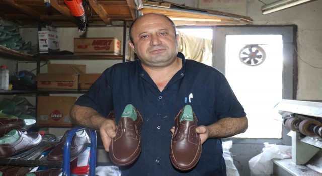 Ayakkabı ustası teknolojiye direniyor