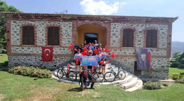 Aydın Ağır Pedallar Bisiklet Grubu 30 Ağustos için Çineye pedal bastı