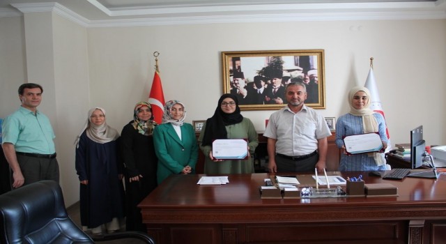 Aydında Ulusal Staj Programını tamamlayan öğrencilere belge verildi
