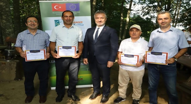 Azerbaycanlı heyet Samsunda fındık bahçelerini inceledi