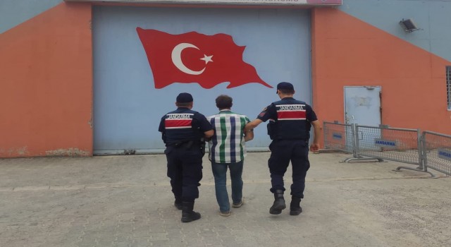 Babasının evinde saklanıyordu, yakayı ele verdi