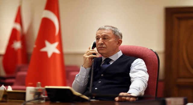 Bakan Akar, Ukrayna Savunma Bakanı Reznikov ve Altyapı Bakanı Kubrakovla görüştü