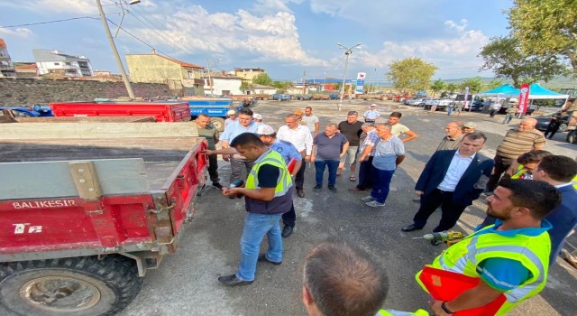 Balıkesir Büyükşehir Belediyesinden reflektör desteği