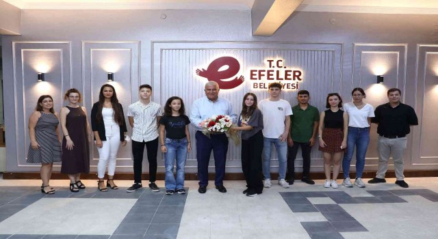 Başkan Atay, EFESEM Akademi öğrencilerini ağırladı