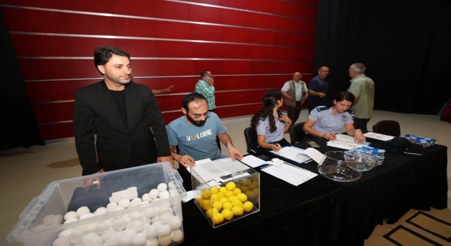 Başkan Büyükgöz: Esnaf kardeşlerimden tahsis ücreti almayacağımızı duyurmak isterim