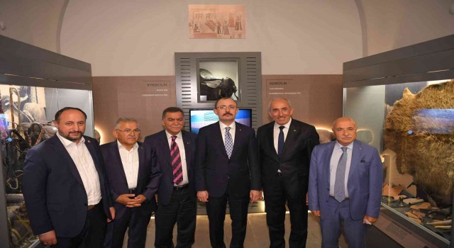 Başkan Büyükkılıç, Bakan Muşa Ahi Evran Müzesini gezdirdi