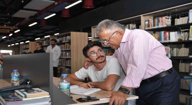 Başkan Büyükkılıç, Beyazşehir Sosyal Yaşam Merkezini inceledi