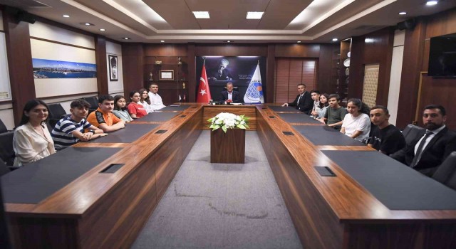 Başkan Seçer: Mersinin bir öğrenci kenti olmasını istiyoruz
