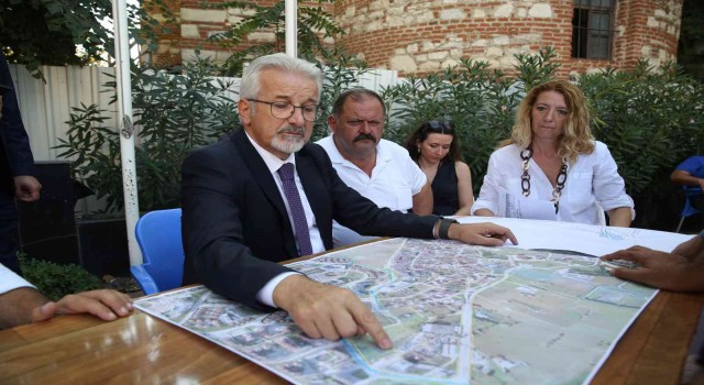 Başkan Turgay Erdem, Özlücede sorunların çözümü için halkla buluştu