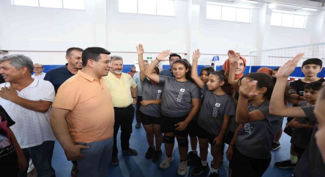 Başkan Tütüncü: “Tatilde de çocuklarla birlikteyiz”
