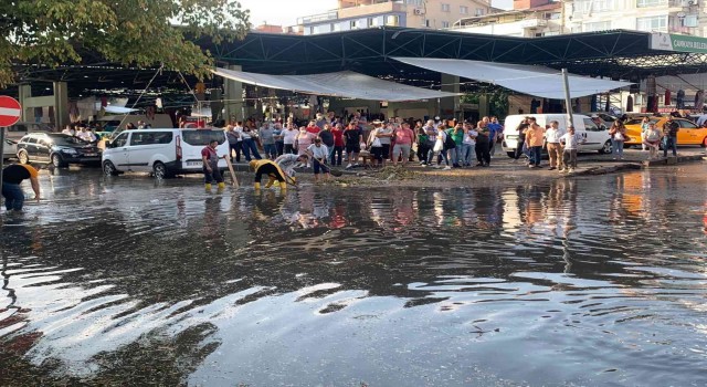 Başkentte sağanak cadde ve sokakları göle çevirdi