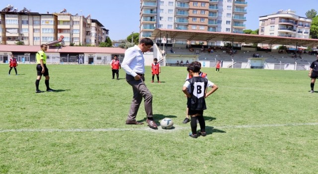 Başlama vuruşunu Başkan Özcan yaptı