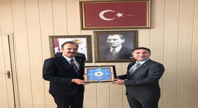 Batman Üniversitesi Rektörü Demir, İzmir Milletvekili Osmanağaoğlunu ağırladı
